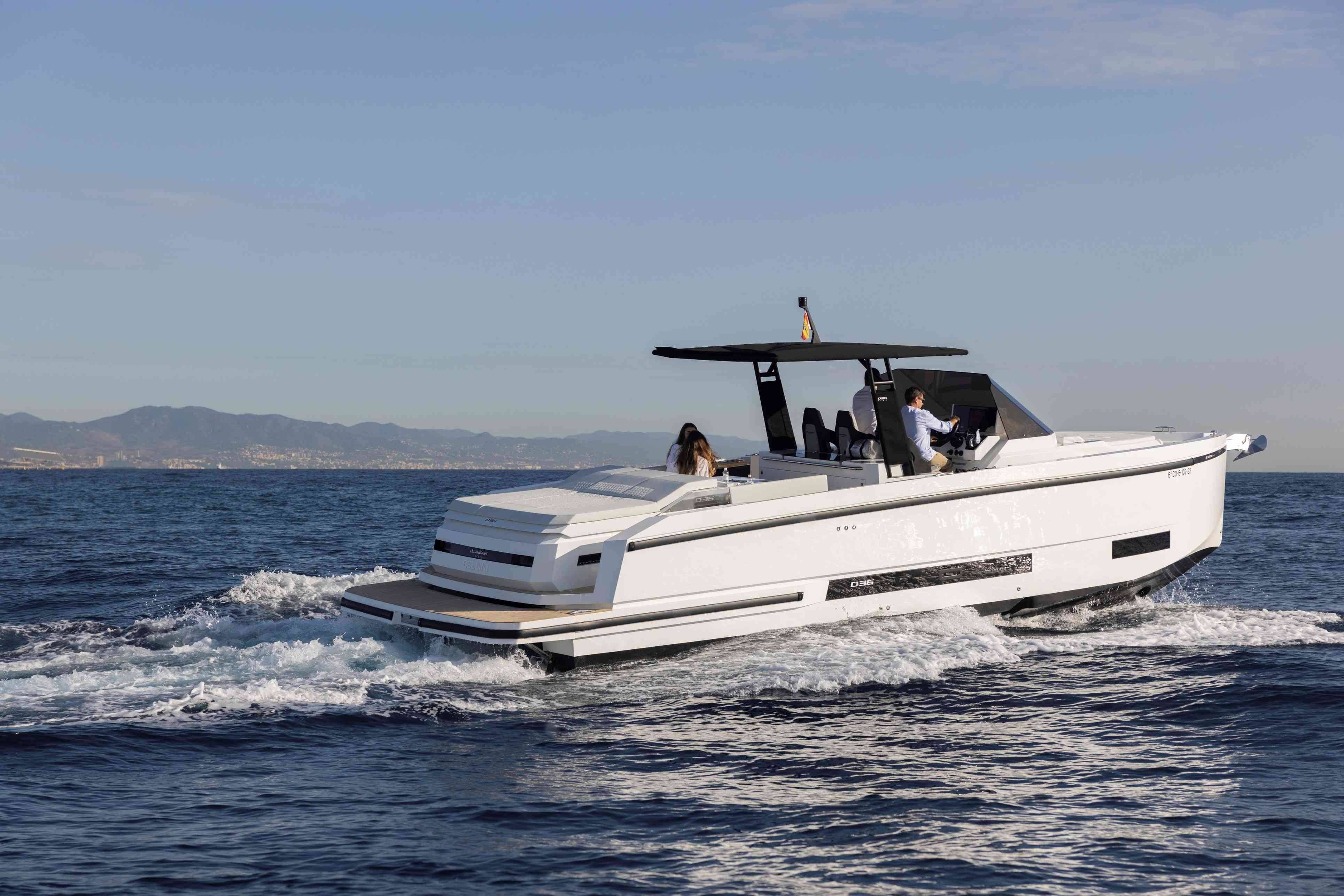 De Antonio D36 - View 2